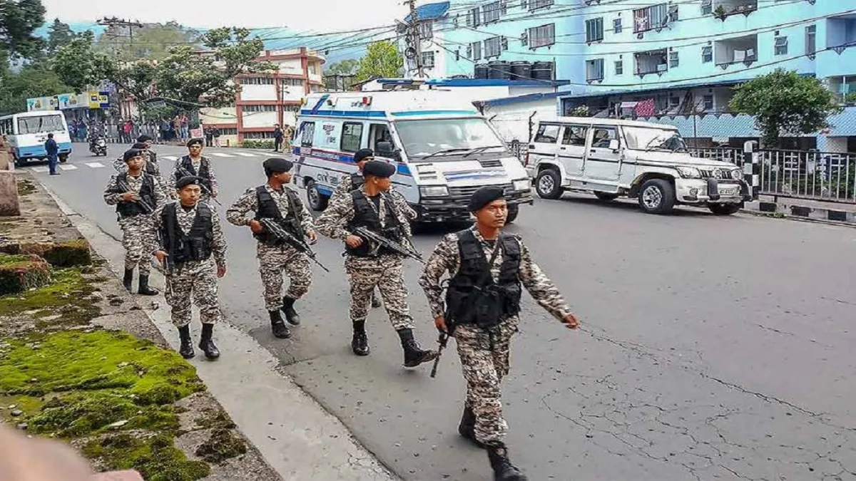 Security personnel patrol a street in Shillong, Meghalaya- India TV Hindi