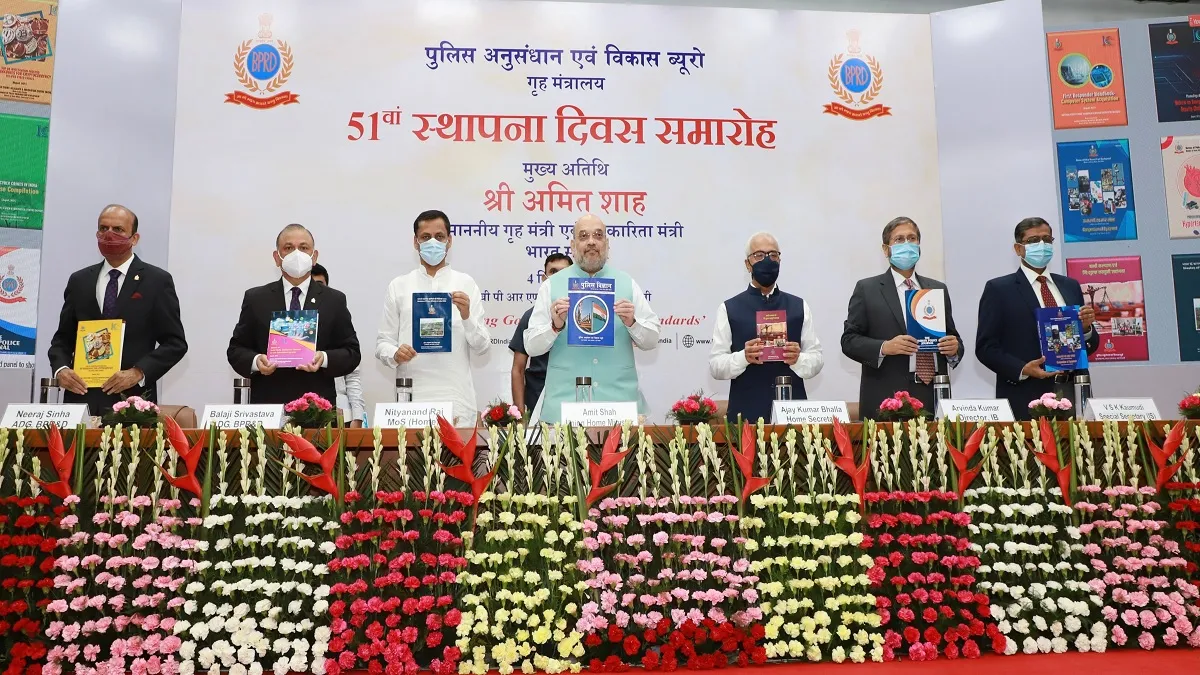 केंद्रीय गृह मंत्री अमित शाह ने पुलिस अनुसंधान एवं विकास ब्यूरो के 51वें स्थापना दिवस समारोह को संबो- India TV Hindi