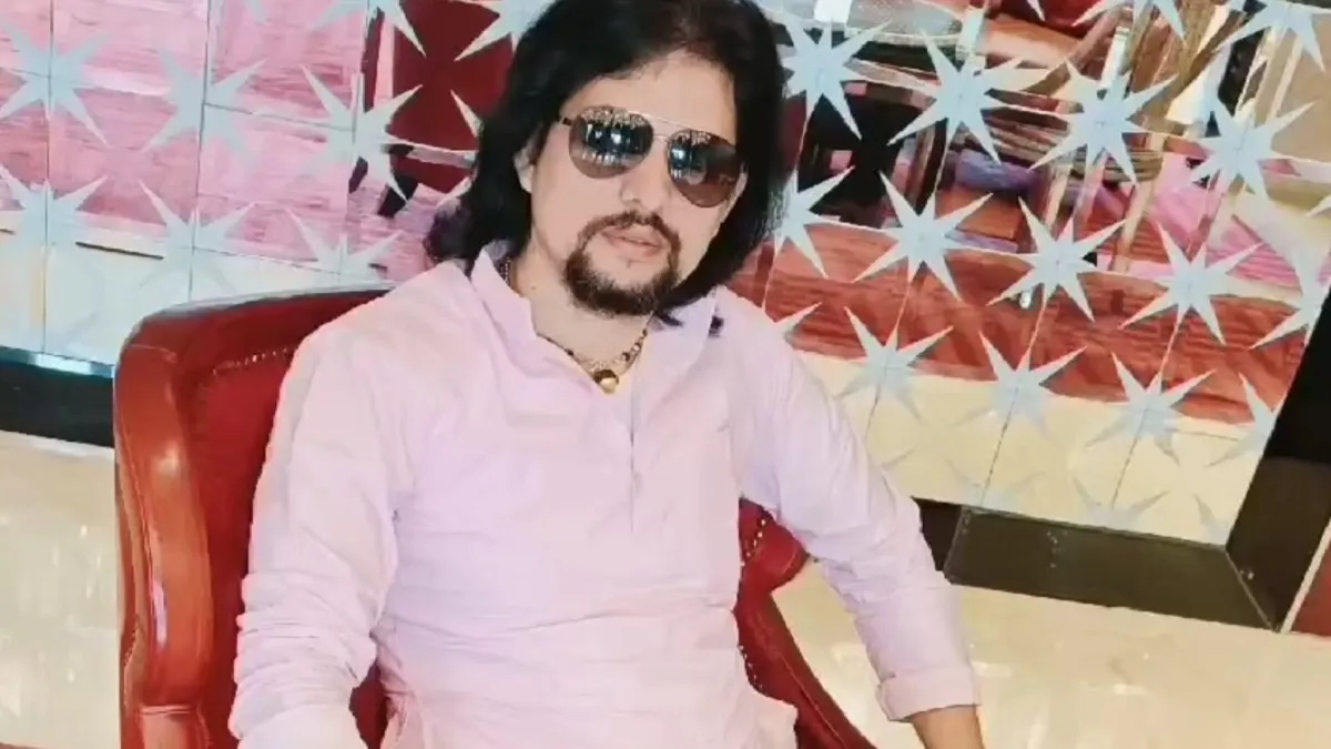महंत नरेंद्र गिरी मौत मामला: शिष्य आनंद गिरी को हिरासत में लिया गया, सुसाइड नोट में था जिक्र- India TV Hindi