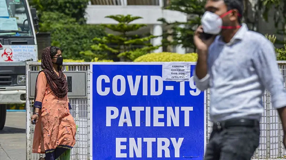 Delhi reports 20 COVID-19 cases; positivity rate 0.04 pc- India TV Hindi