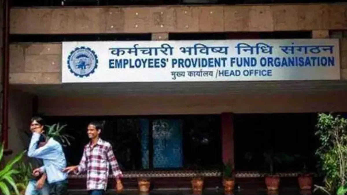 EPFO pay interest rate for FY21 before Diwali to to cheer 60 millions members- India TV Paisa