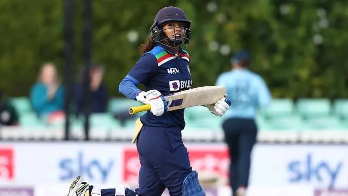 South Africa's Lizelle Lee tops ODI rankings with Mithali Raj- India TV Hindi
