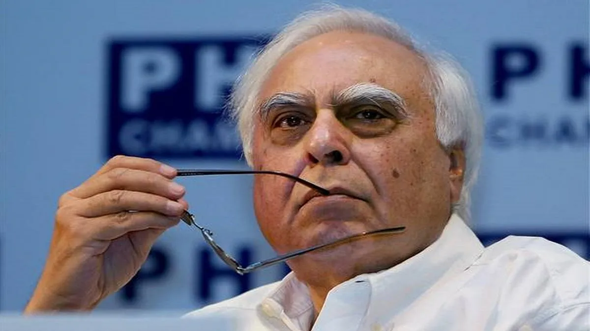 Those close to central leadership left party: Kapil Sibal urges Congress to remain united- India TV Hindi