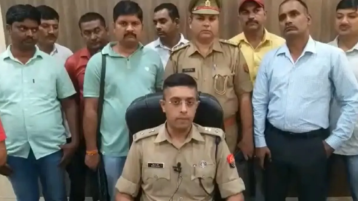 कासगंज पुलिस अधीक्षक ने वर्ष 2018 में हुई 4 सनसनीखेज हत्याओं का खुलासा किया।- India TV Hindi