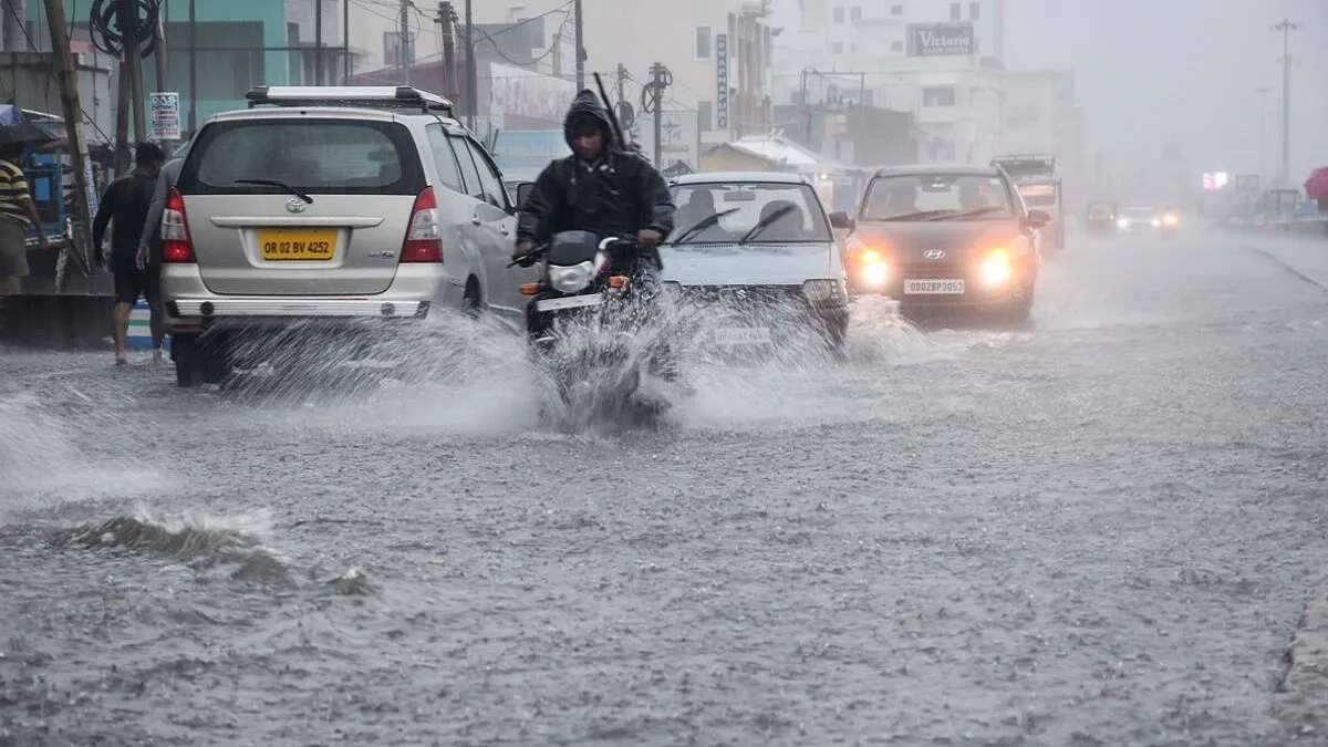 Rain batters Odisha as Bhubaneswar, Puri receive record rainfall- India TV Hindi