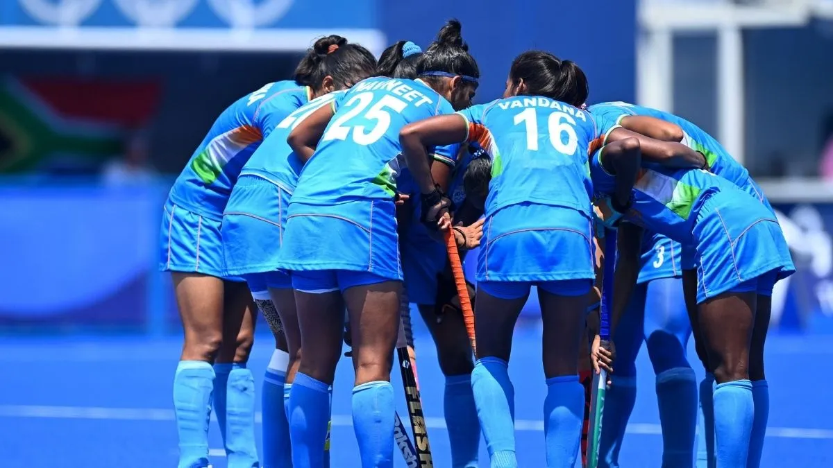 Hockey India names 25 players for senior women’s national...- India TV Hindi