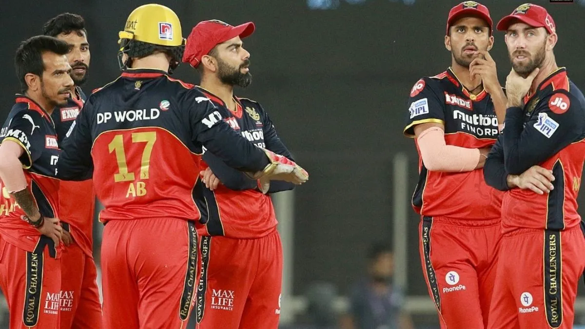 RCB का ट्विटर अकाउंट हुआ...- India TV Hindi