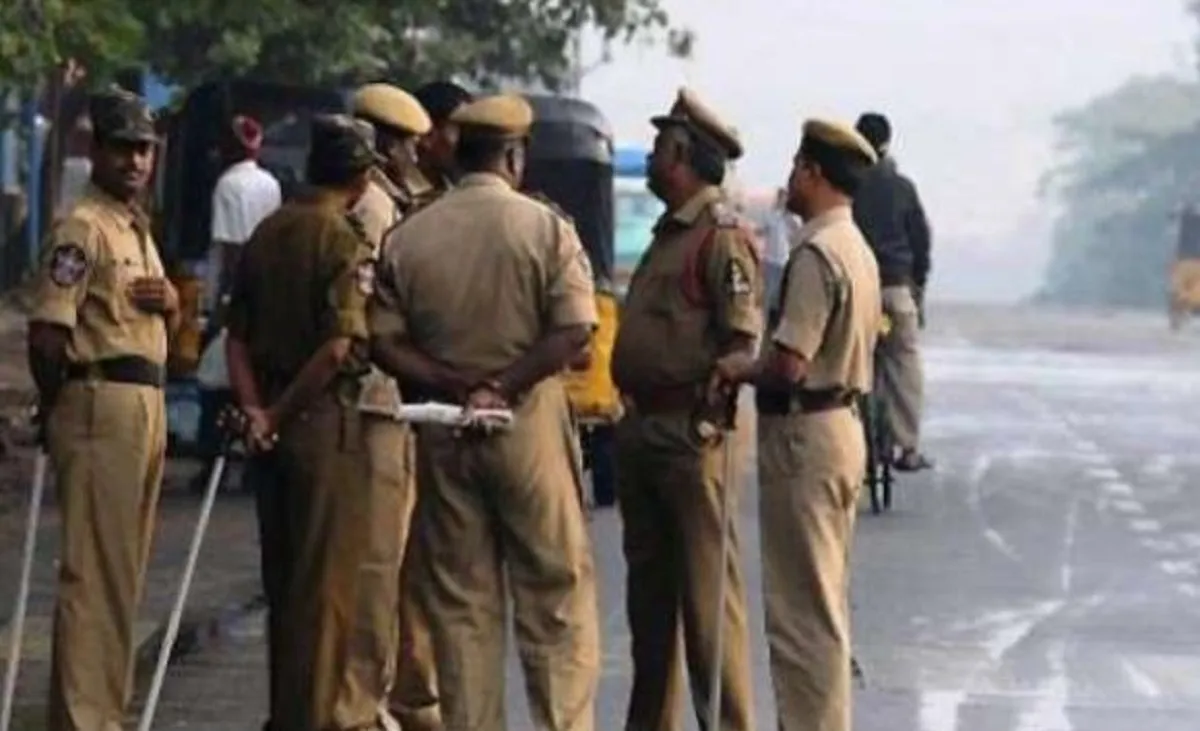 तेजाब हमले के दो आरोपी पुलिस मुठभेड़ में गिरफ्तार।- India TV Hindi