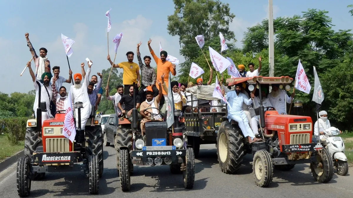 धान खरीद को लेकर पंजाब और हरियाणा में किसानों का आंदोलन, करनाल में सीएम खट्टर के आवास का करेंगे घेरा- India TV Hindi