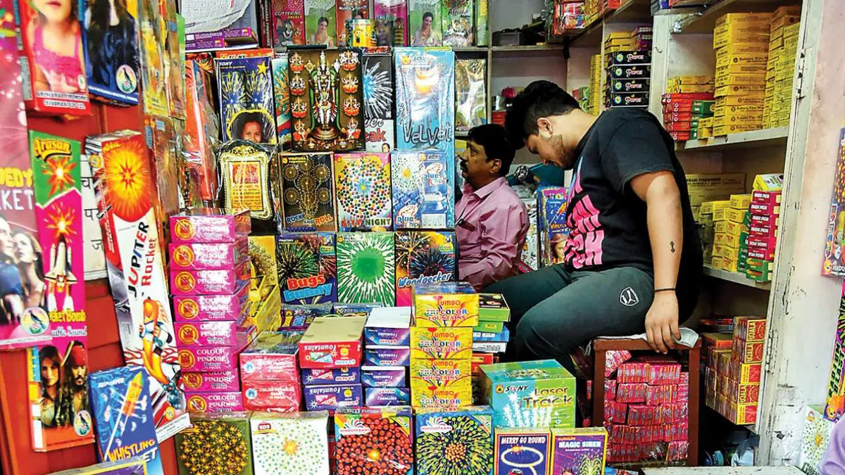 हरित पटाखे बेचने की अनुमति के लिए व्यापारियों ने दिल्ली उच्च न्यायालय का रुख किया- India TV Paisa