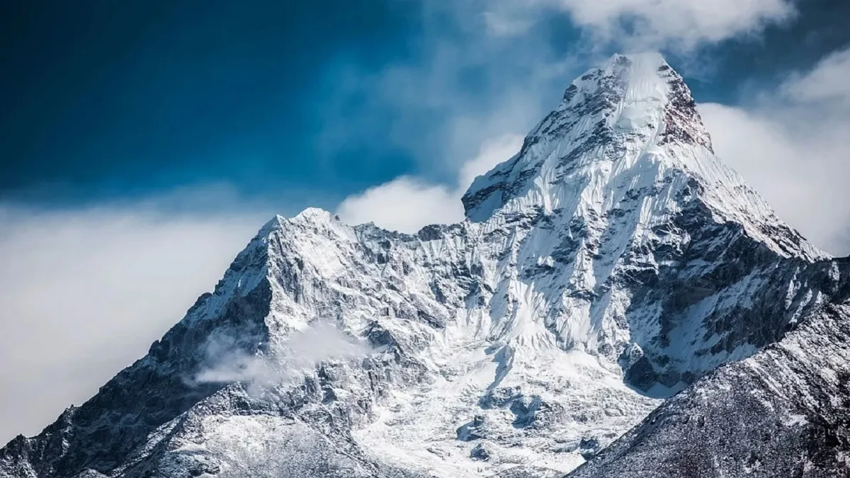 अंबाला की दिव्यांग बेटी ने युनम चोटी पर 6111 मीटर की चढ़ाई कर फहराया देश का तिरंगा- India TV Hindi