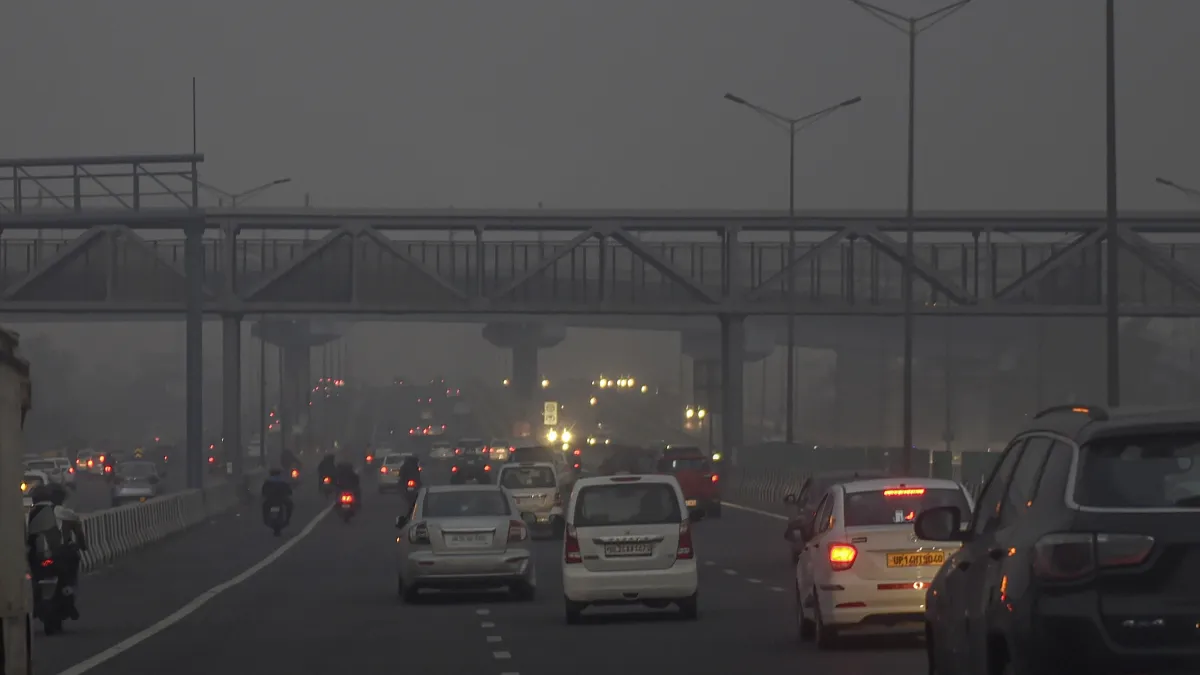 Delhi Air Quality: दिल्ली में एयर क्वालिटी ‘बहुत खराब’, रविवार से सुधार की संभावना- India TV Hindi