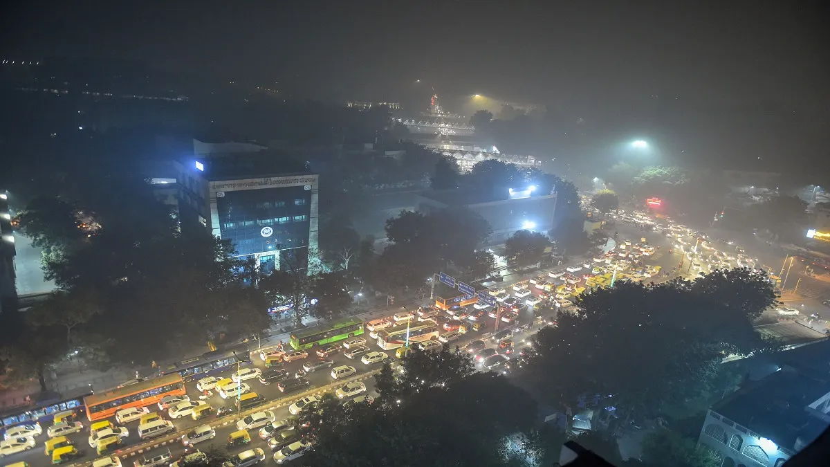 Lucknow air quality index pollution causes increase in patients पटाखों से जहरीली हुई लखनऊ की हवा, बढ- India TV Hindi