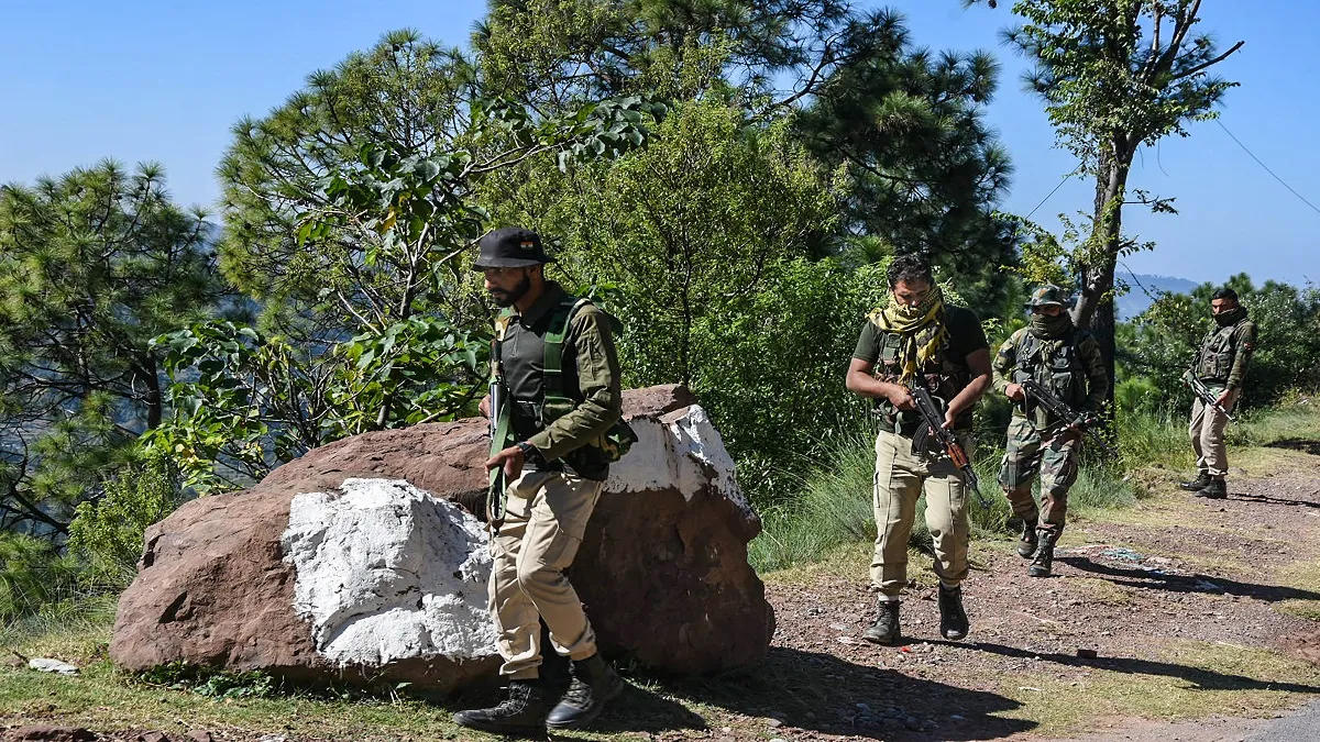 Terrorist attack on Indian Army Assam Rifles Commanding Officer Convoy in Manipur मणिपुर में आतंकियो- India TV Hindi
