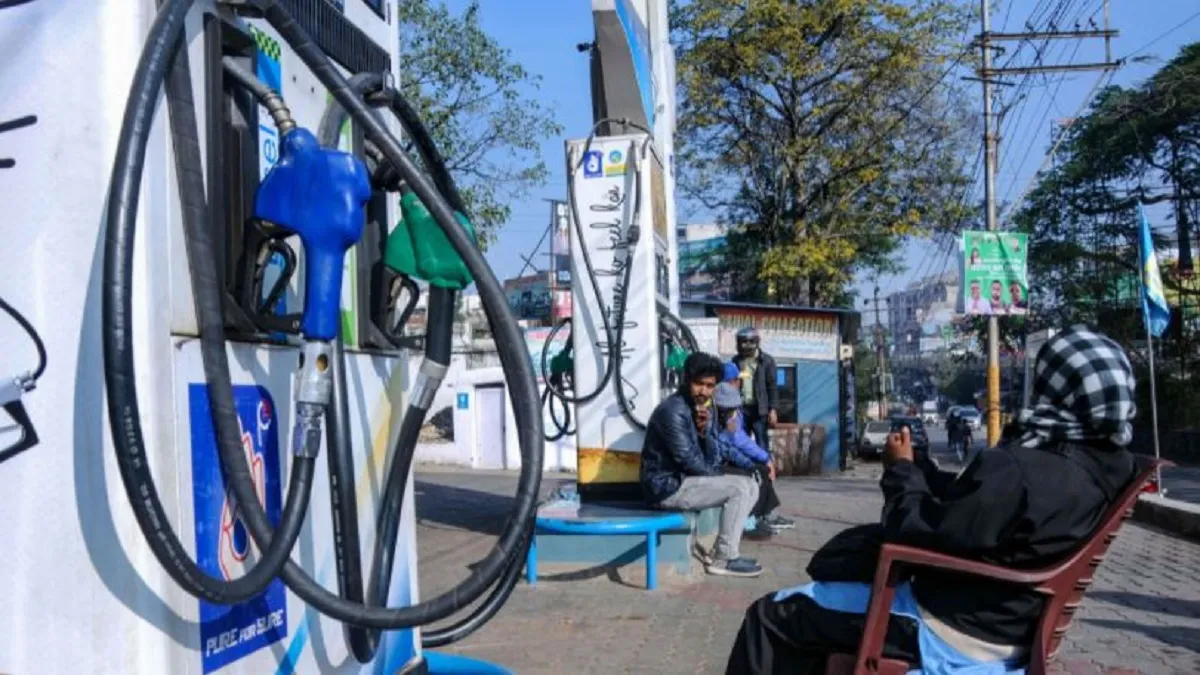 झारखंड में सस्ता हुआ पेट्रोल-डीजल- India TV Hindi