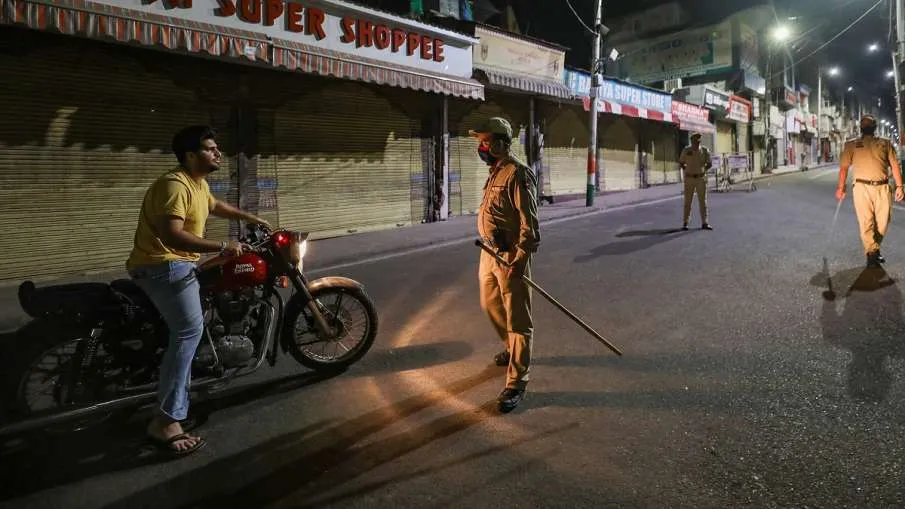 night curfew- India TV Hindi