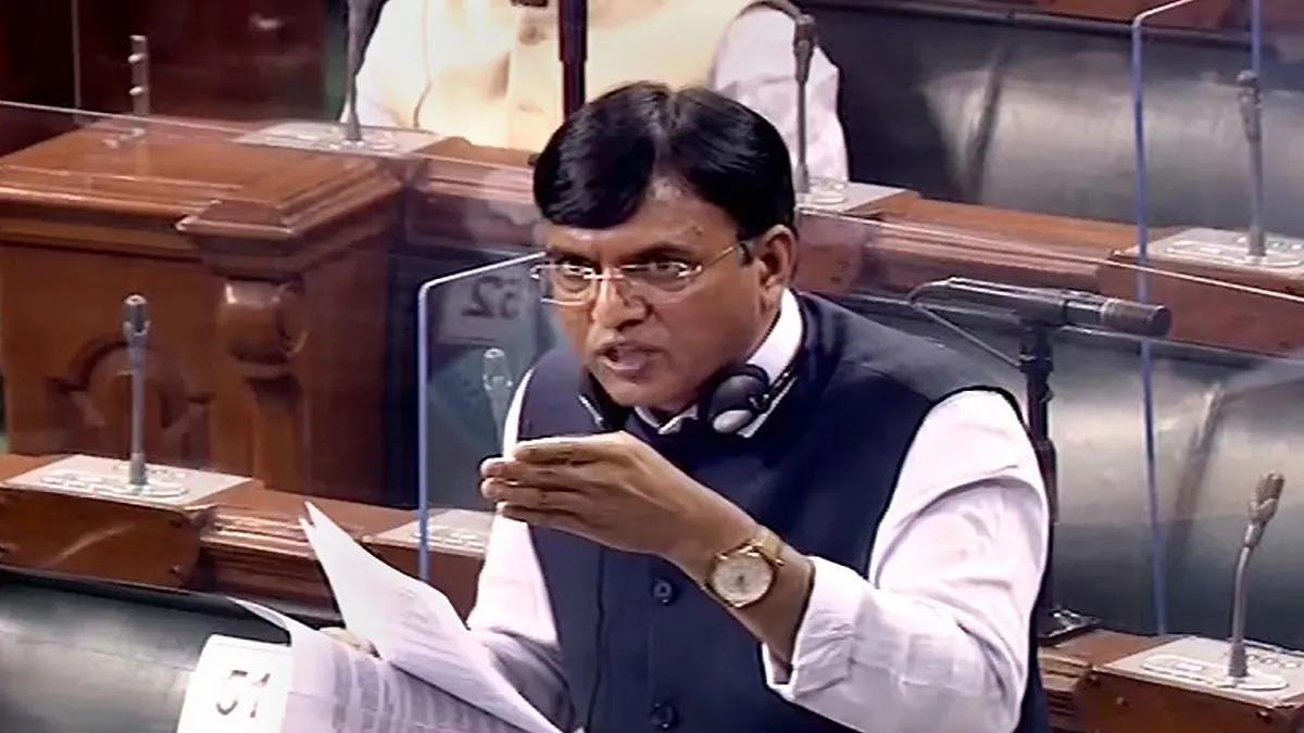 Union Health Minister Mansukh Mandaviya in the Lok Sabha during ongoing Winter Session of Parliament- India TV Hindi