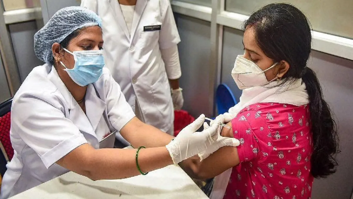 वैक्सीन के लिए पात्र लगभग आधी जनसंख्या पूरी तरह से हो चुकी है वैक्सिनेट- लव अग्रवाल- India TV Hindi