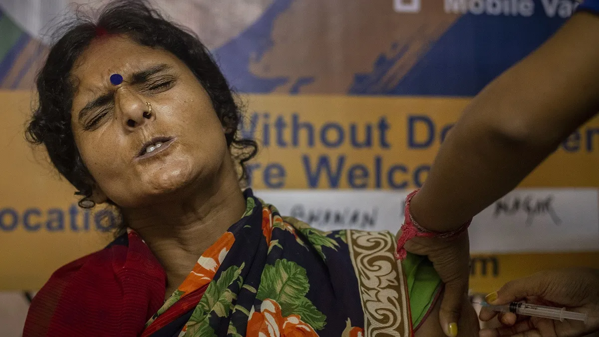 भारत में कोरोना वैक्सीनेशन का आंकड़ा 125 करोड़ के पार, स्वास्थ्य मंत्रालय ने दी जानकारी- India TV Hindi