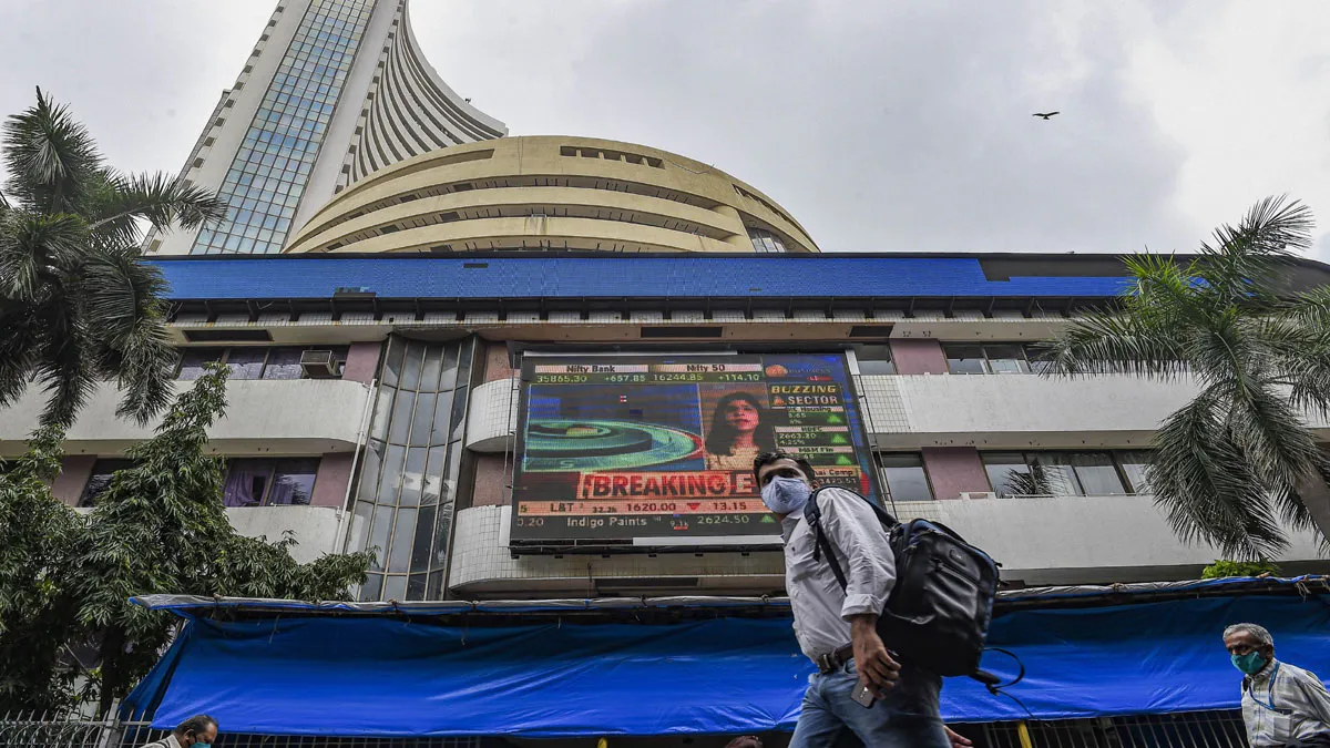 Markets reel for fourth day amid global selloff Investors...- India TV Paisa