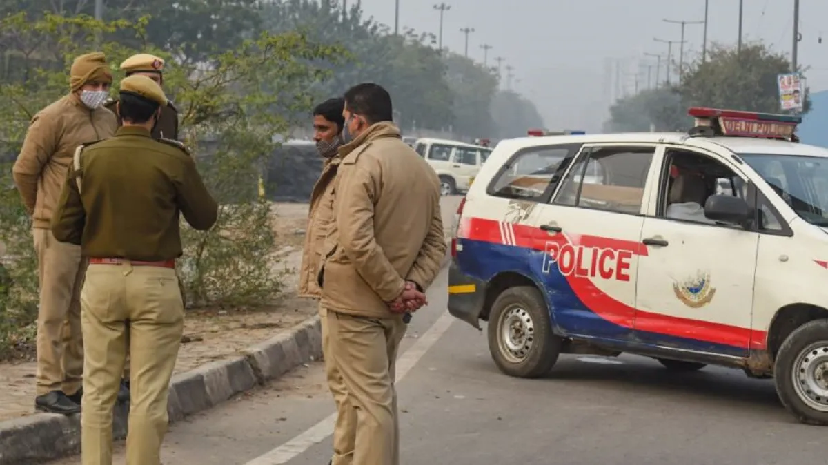दिल्ली पुलिस ने बढ़ाई सख्ती- India TV Hindi