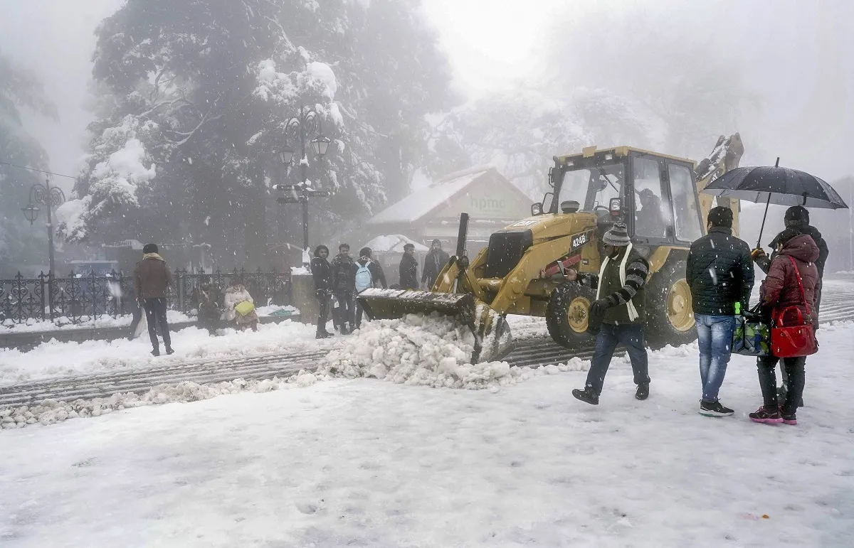 कश्मीर में शीतलहर का कहर- India TV Hindi