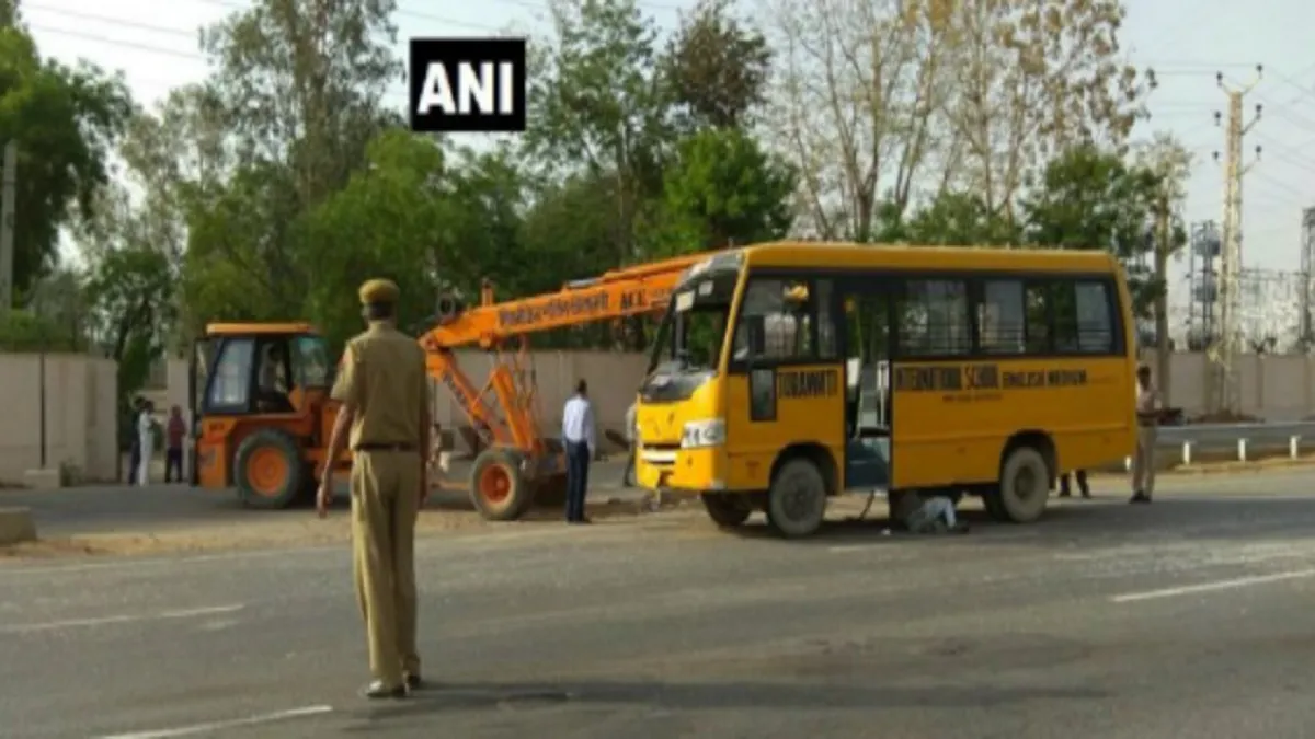School Vehicle- India TV Hindi
