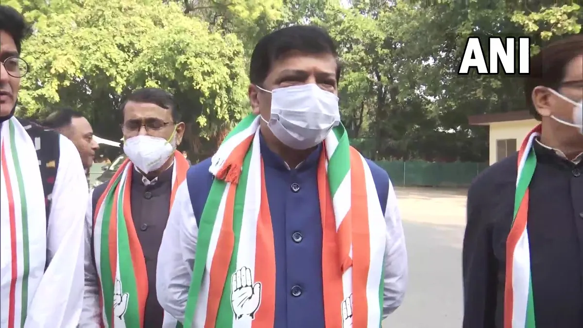 त्रिपुरा के दो विधायकों ने दिल्ली में जॉइन की कांग्रेस- India TV Hindi