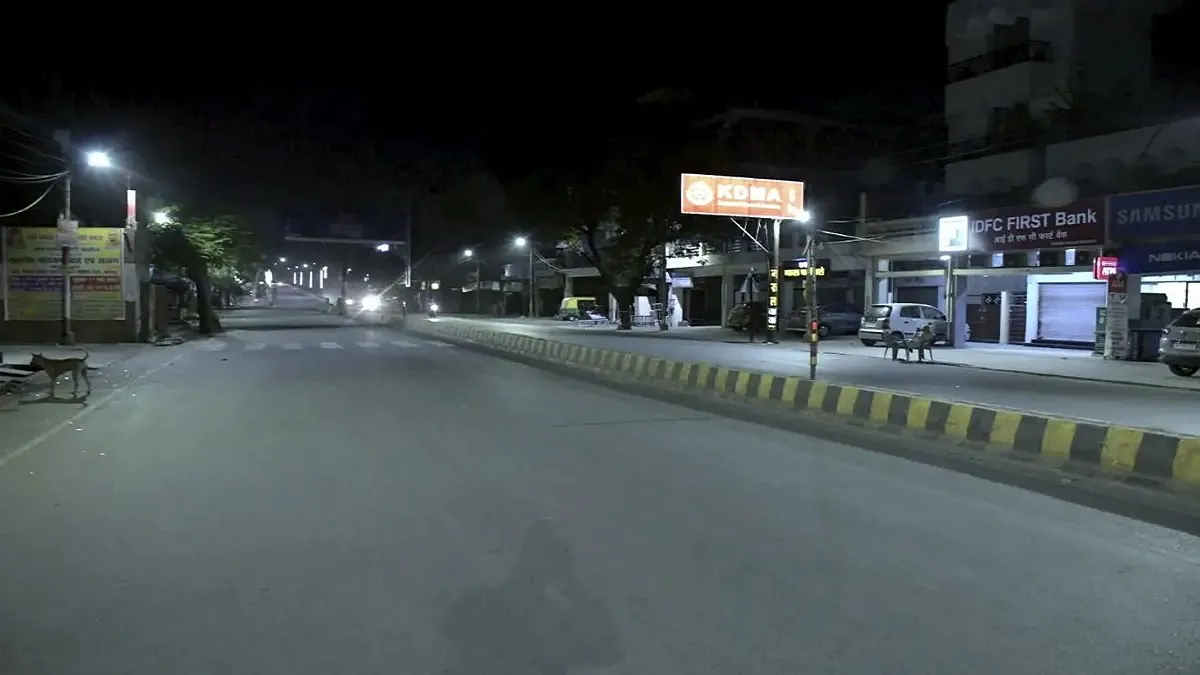 Uttar Pradesh UP Night Curfew lifts- India TV Hindi