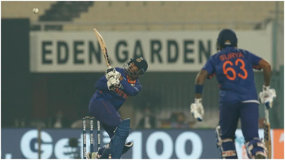 Venkatesh Iyer hits the winning runs for Team India - India TV Hindi