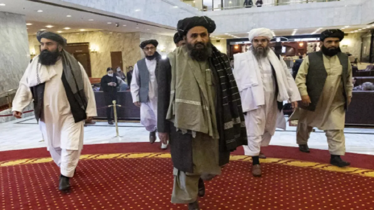 Taliban co-founder Mullah Abdul Ghani Baradar (centre)- India TV Hindi