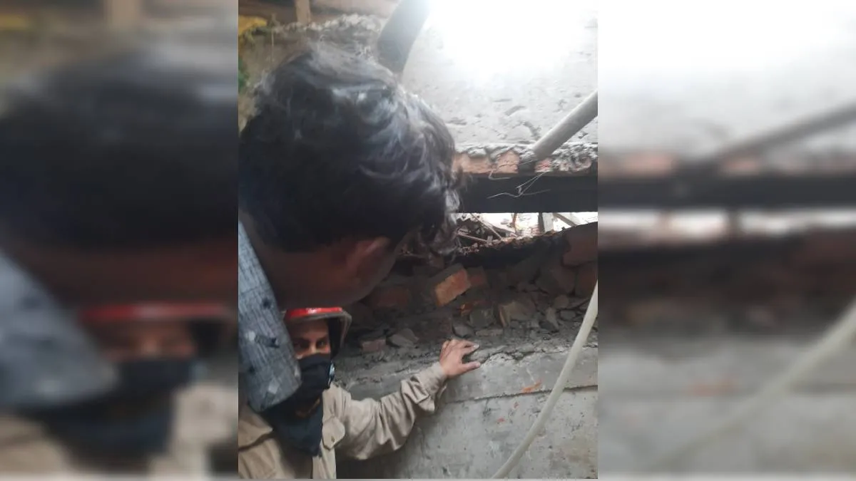 3 workers injured after under-construction building collapses in Delhi- India TV Hindi