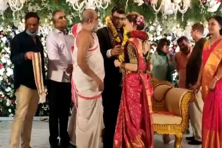 marriage amid war- India TV Hindi