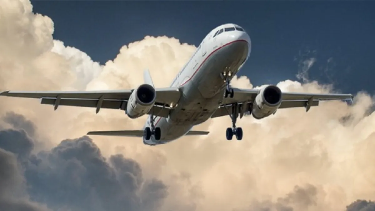 Qatar airways Flight Emergency landing- India TV Hindi
