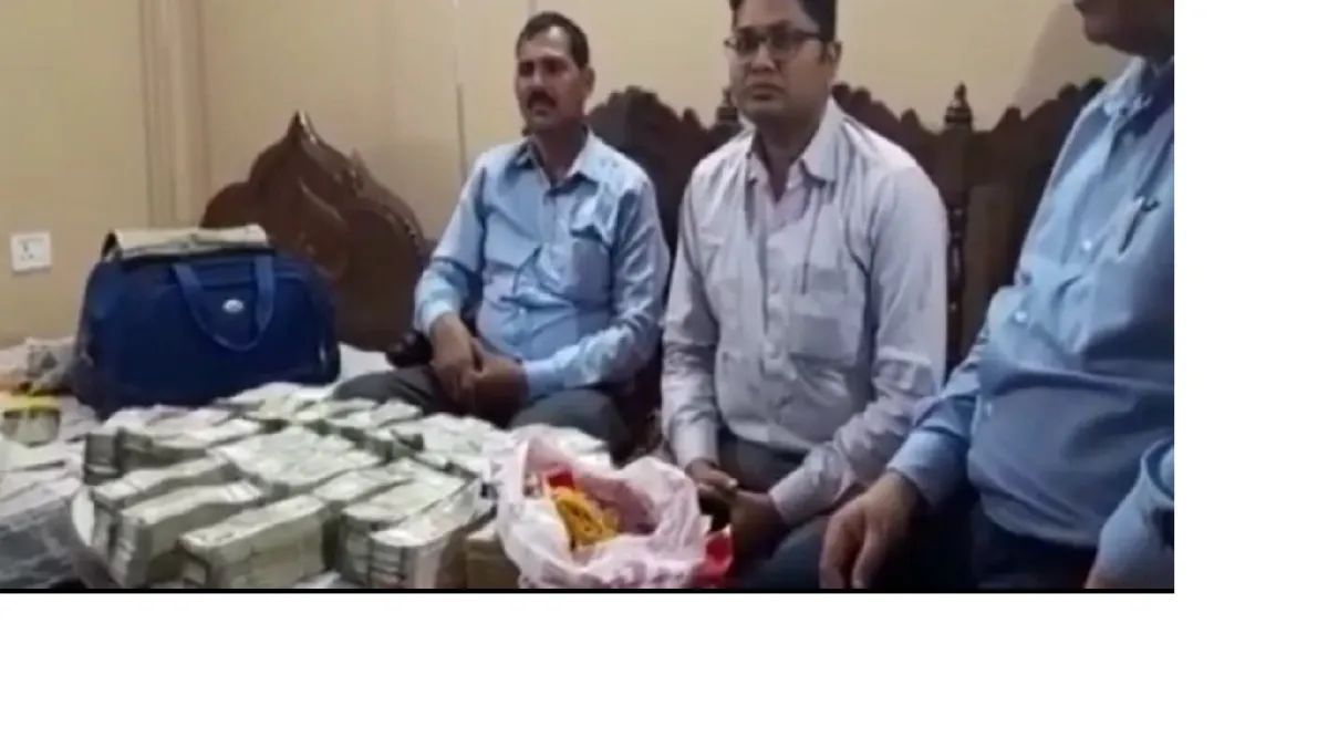 Bihar engineer, Cash, Bihar, Patna- India TV Hindi