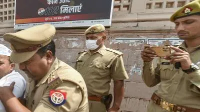 सुलतानपुर मुठभेड़ में तीन बदमाश गिरफ्तार- India TV Hindi