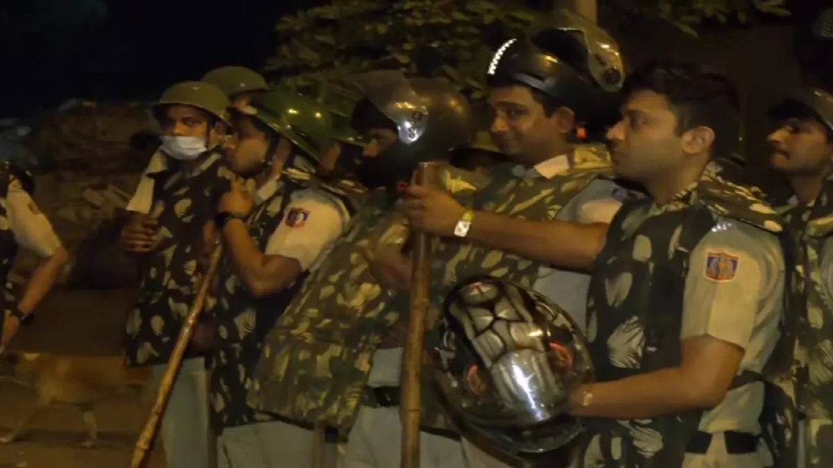 Police on High Alert- India TV Hindi