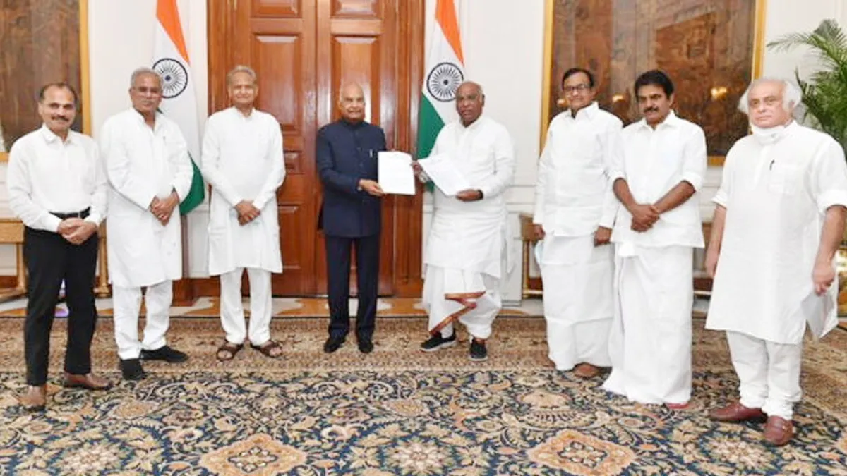 Congress delegation meets President Kovind- India TV Hindi