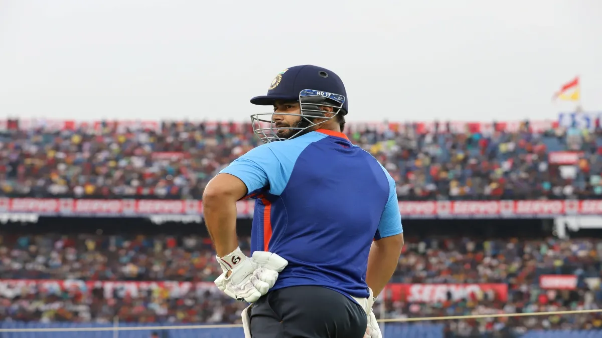 Rishabh Pant at the Barabati Stadium, Cuttack - India TV Hindi