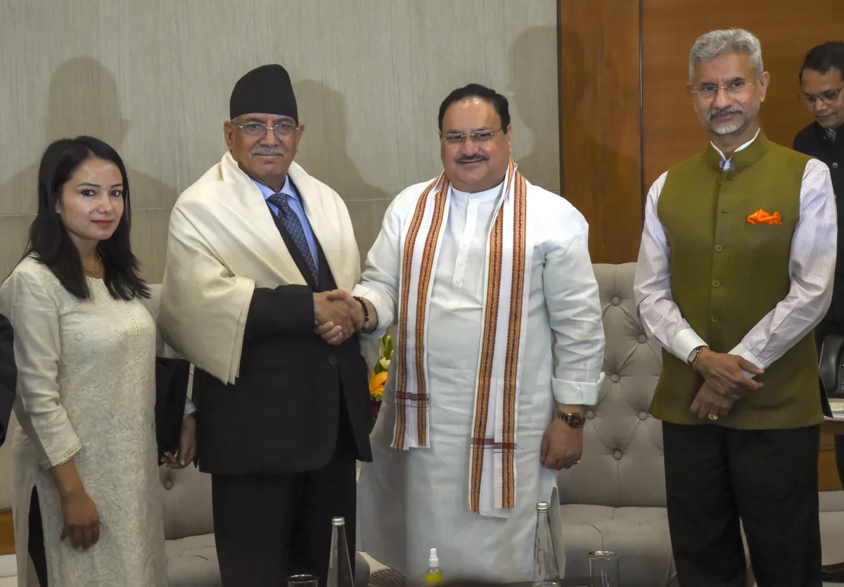 नेपाल के प्रधानमंत्री प्रचंड और साथ में भाजपा के राष्ट्रीय अध्यक्ष जेपी नड्डा व विदेश मंत्री एस जयशं- India TV Hindi