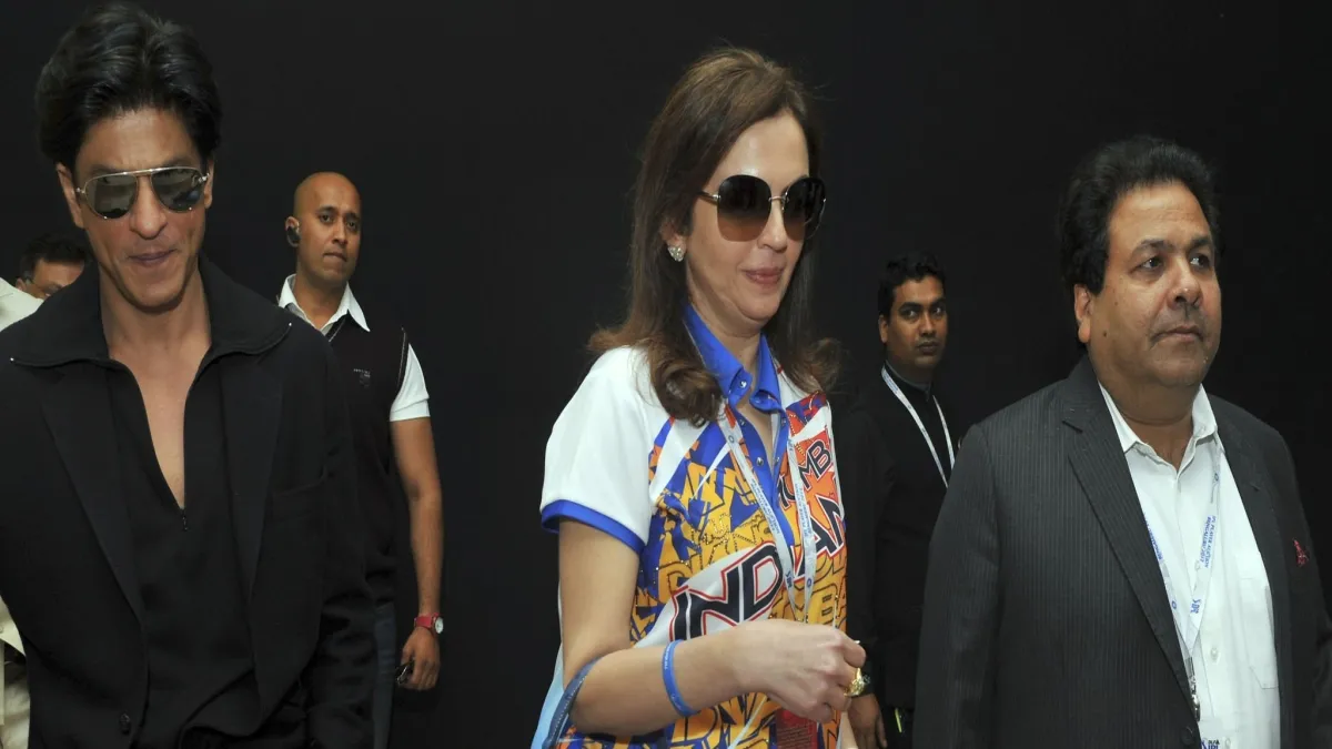 Shah Rukh Khan, Nita Ambani and Rajiv Shukla- India TV Hindi