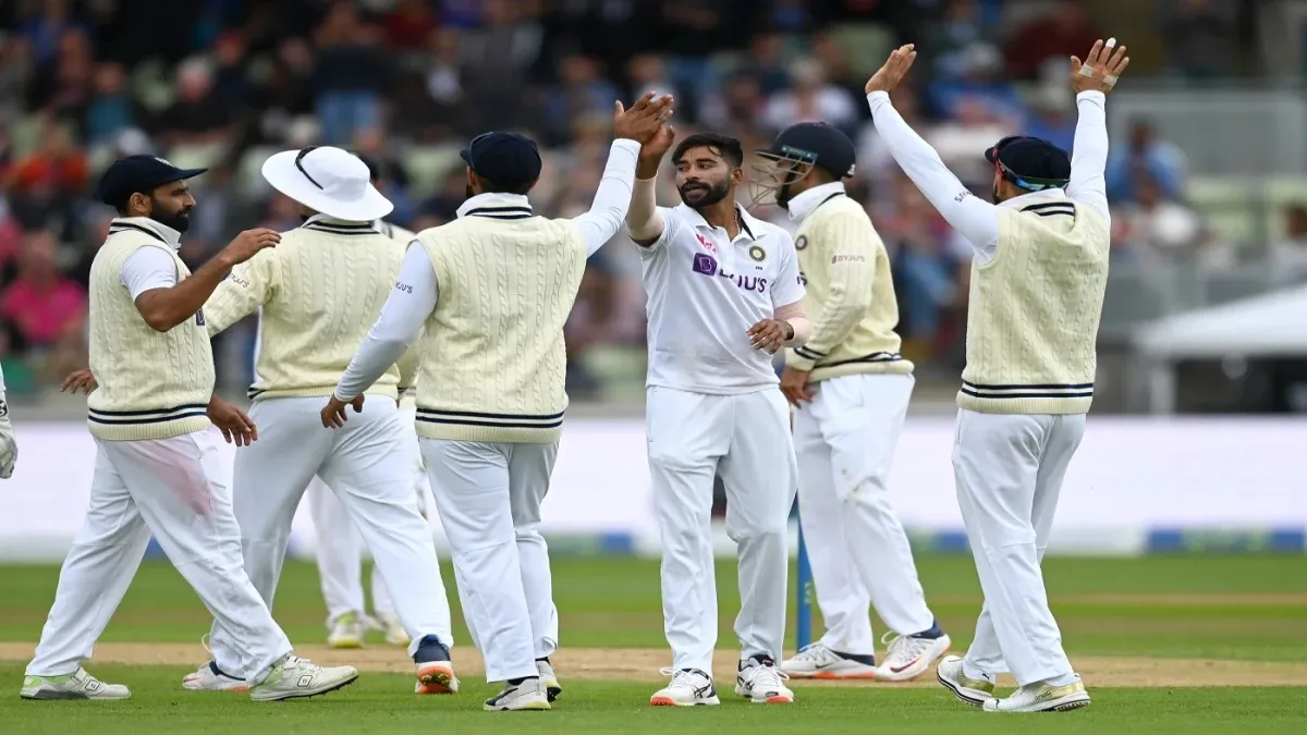 Mohammed Siraj celebrates with Teammates - India TV Hindi