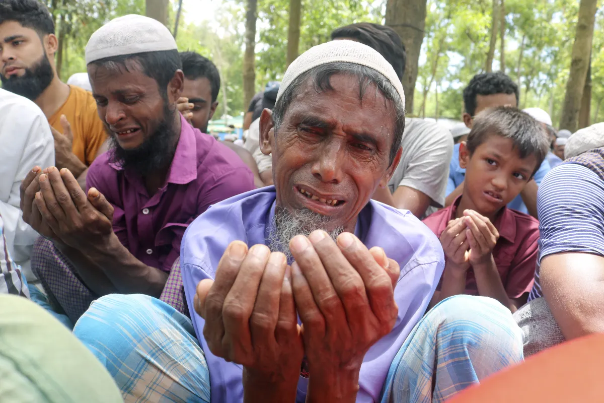 बांग्लादेश में 10 लाख रोहिंग्या शरणार्थी रह रहे हैं- India TV Hindi