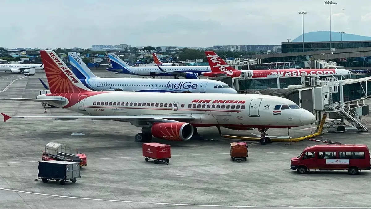 Air passengers- India TV Paisa