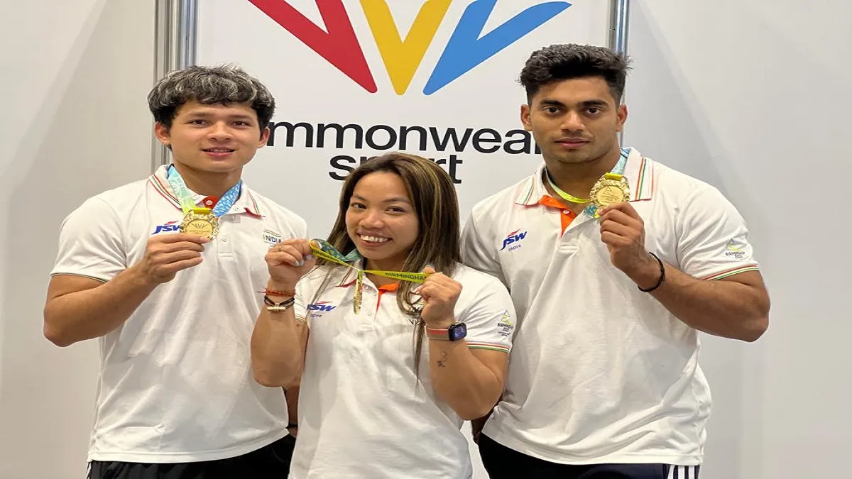 Indian Weightlifters in CWG, Jeremy Lalrinnunga, Mirabai chanu and Achinta Sheuli- India TV Hindi