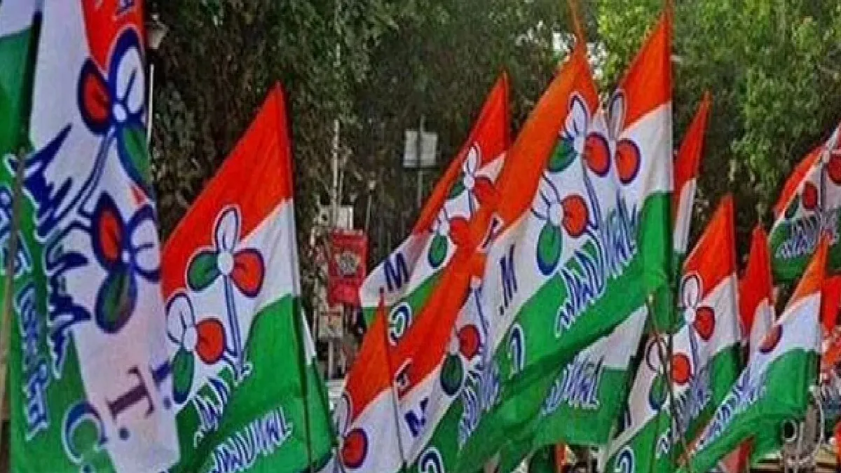 TMC FLAG- India TV Hindi
