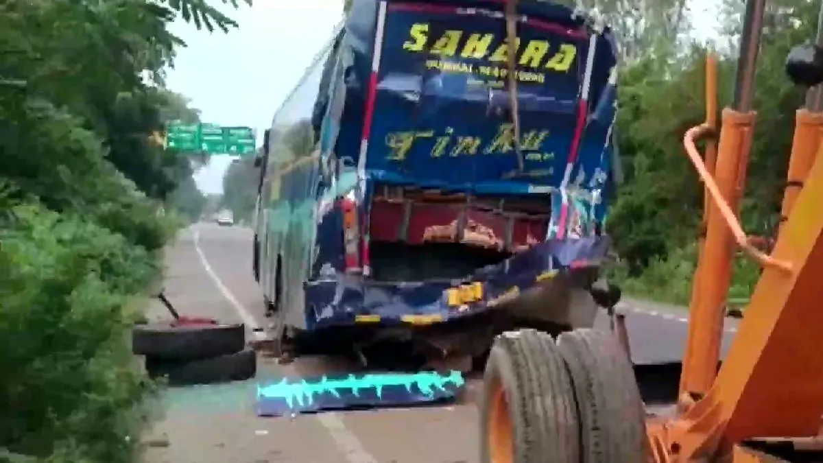 Bus accident in Barabanki- India TV Hindi