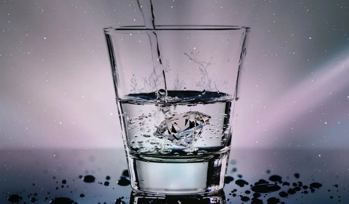 कब और कितना पानी पिएं? क्या है पानी पीने का सही तरीका? - India TV Hindi