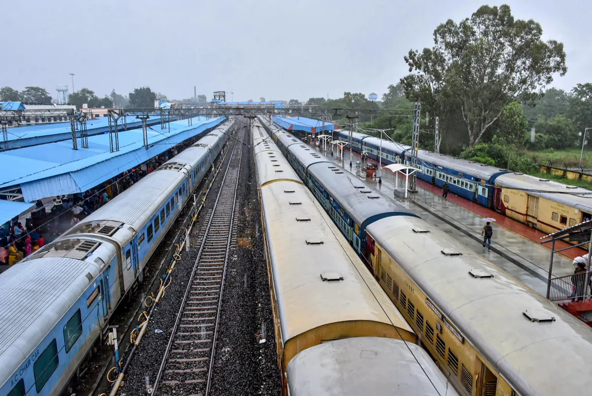 IRCTC Train Cancellation Indian Railways affected by floods 17 trains canceled- India TV Hindi