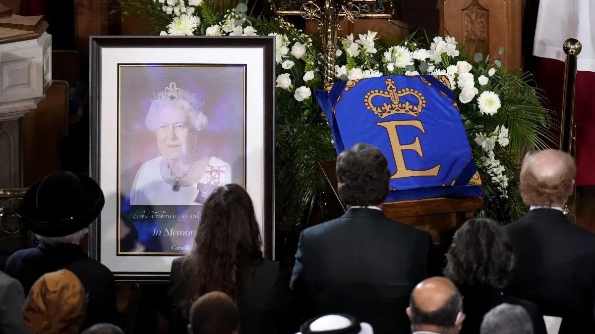 Queen Elizabeth II Coffin- India TV Hindi